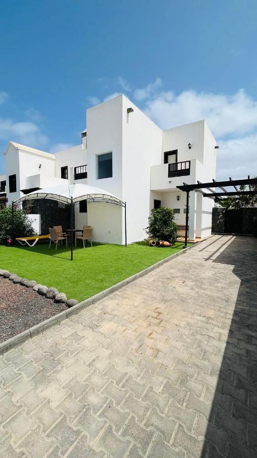 Lovely Villa Kiluka Heated Pool Playa Blanca  Exterior photo