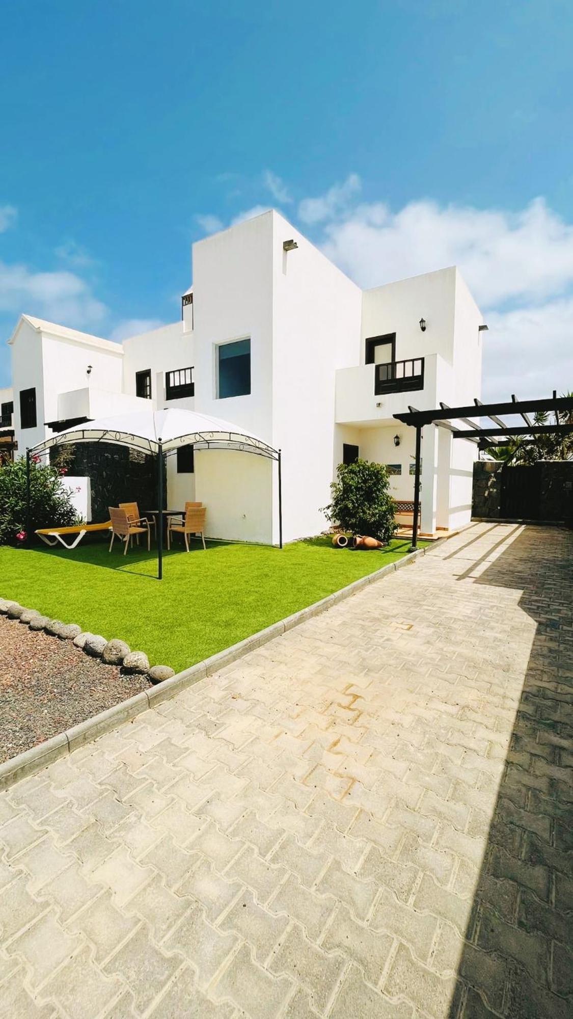 Lovely Villa Kiluka Heated Pool Playa Blanca  Exterior photo